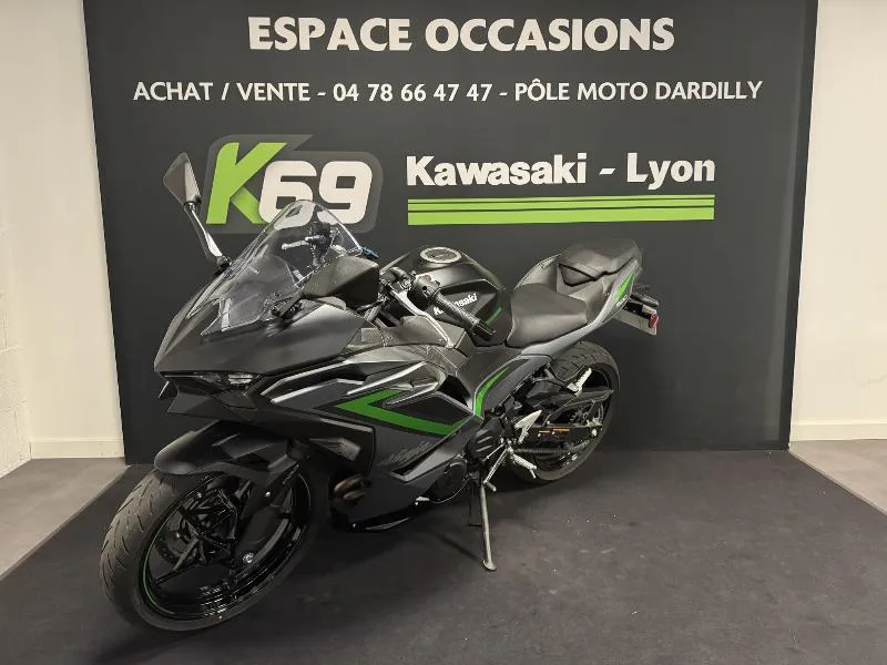 NINJA 400