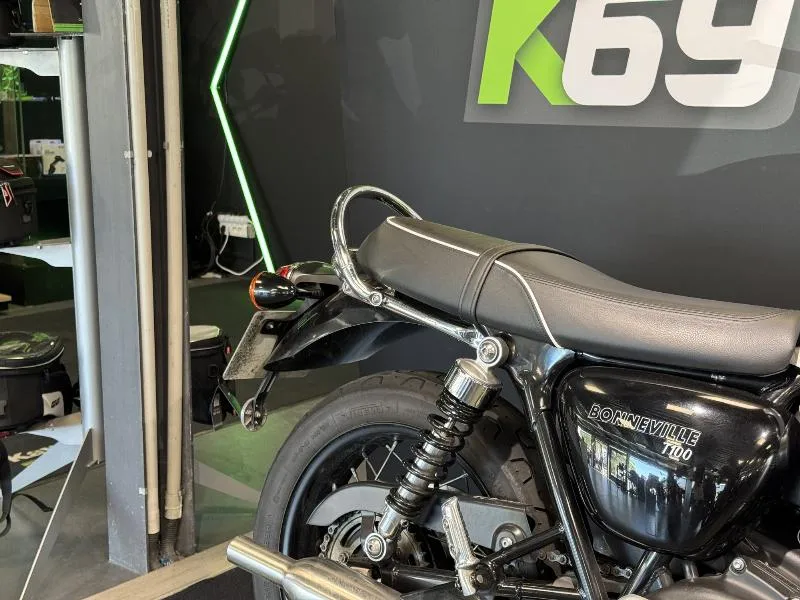 Bonneville T100