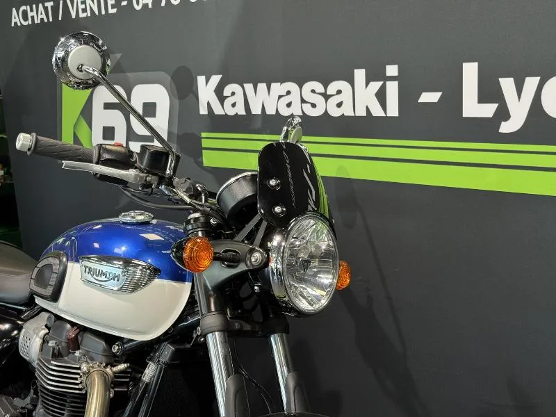 Bonneville T100