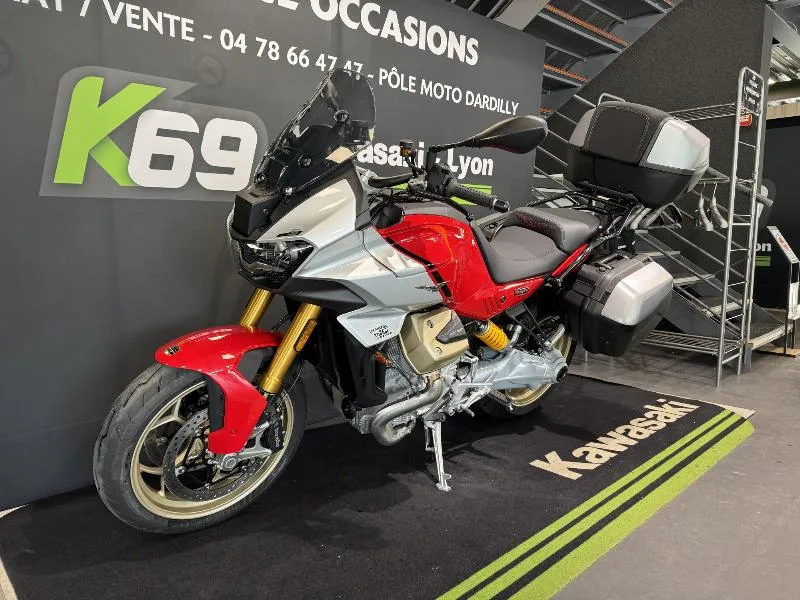 V100  MANDELLO