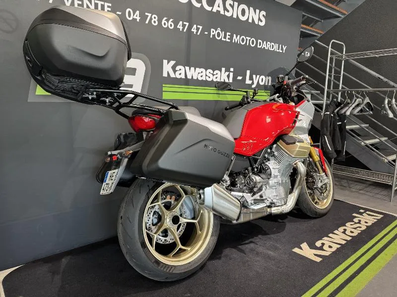 V100  MANDELLO