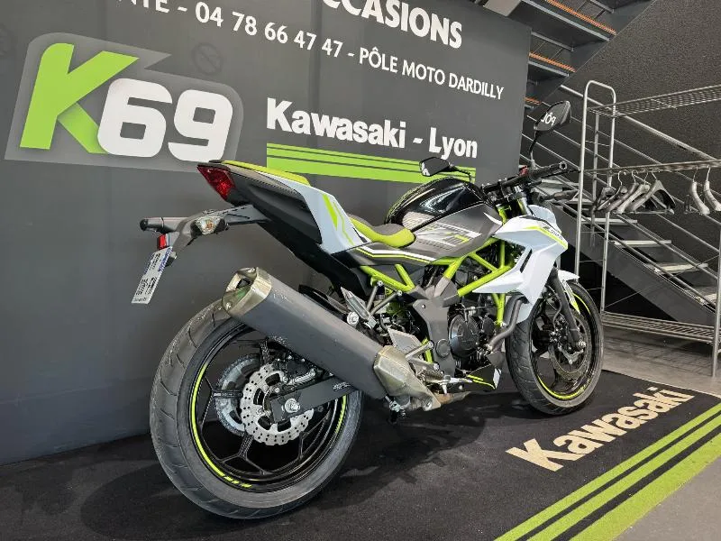 Z125