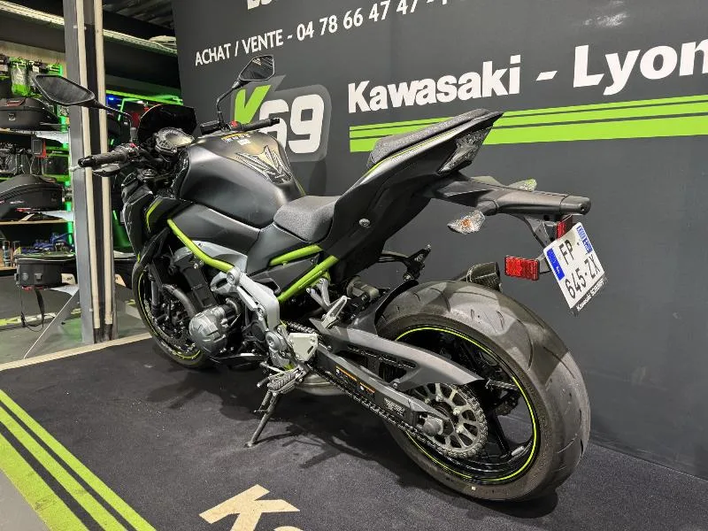 Z 900