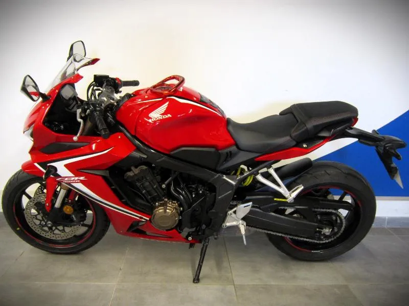 CBR 650 R 