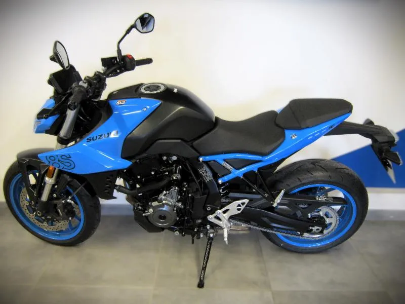 GSX8S A2