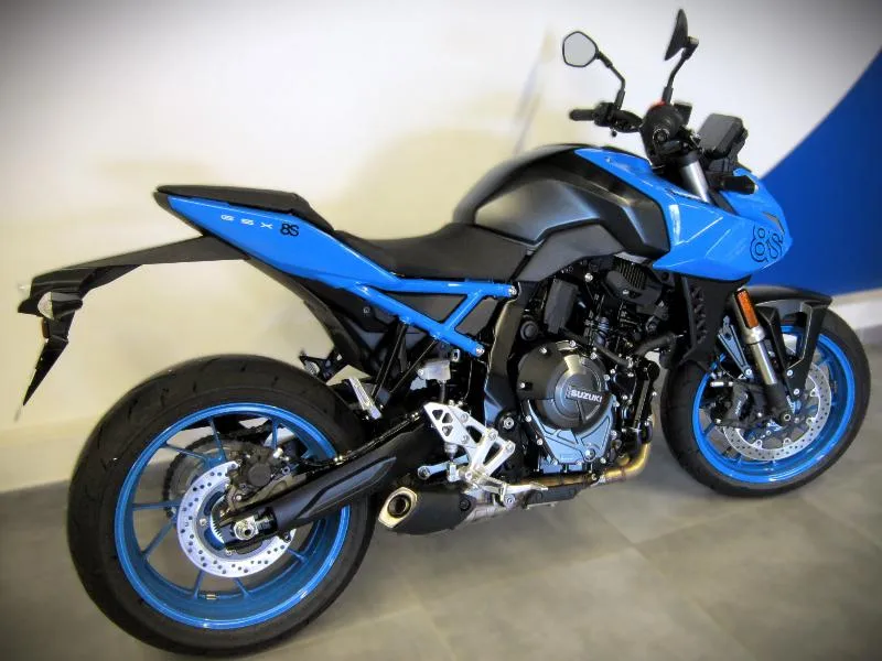 GSX8S A2