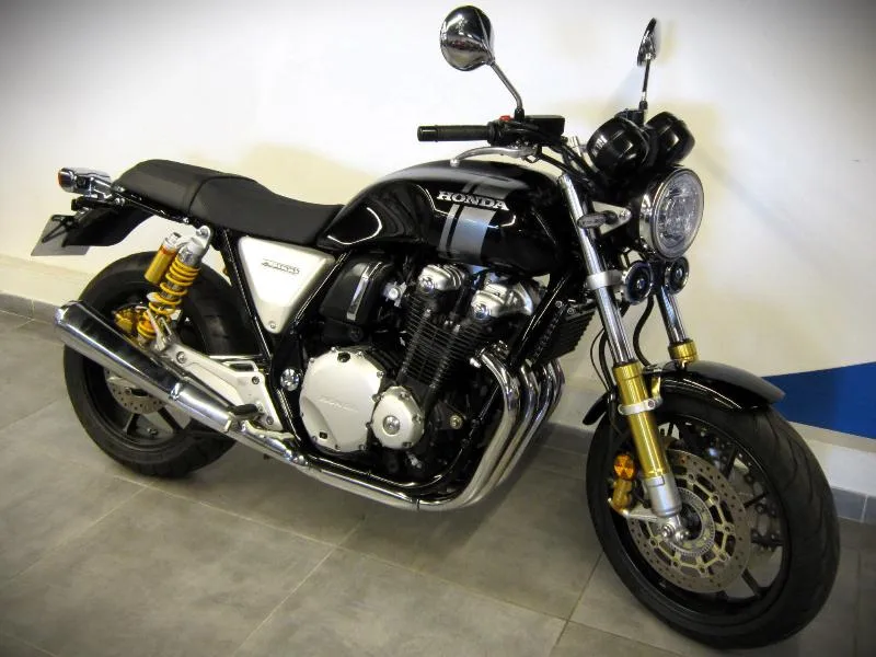 CB 1100 RS