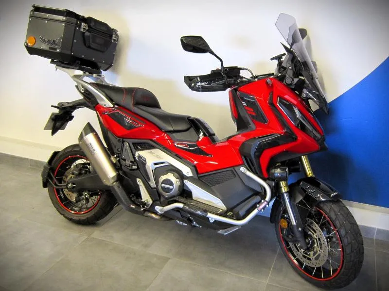 XADV 750