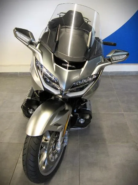 GL 1800 GOLDWING TOURING DCT