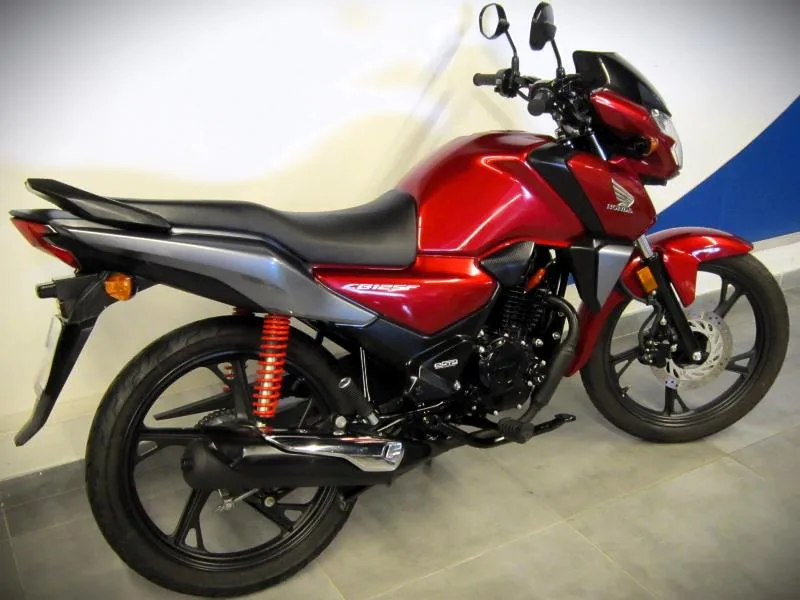 CB 125 F