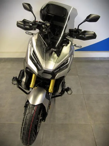 XADV 750