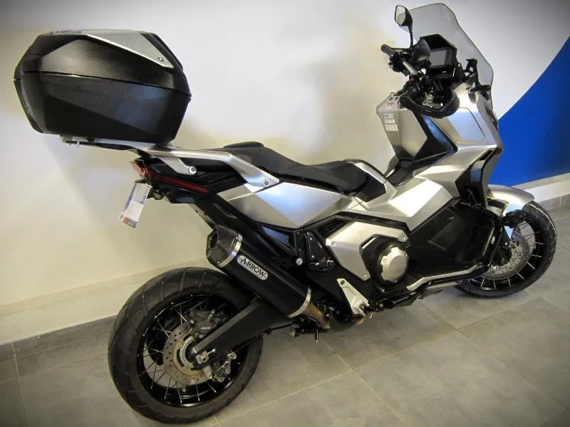 XADV 750