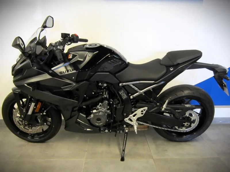 GSX8R
