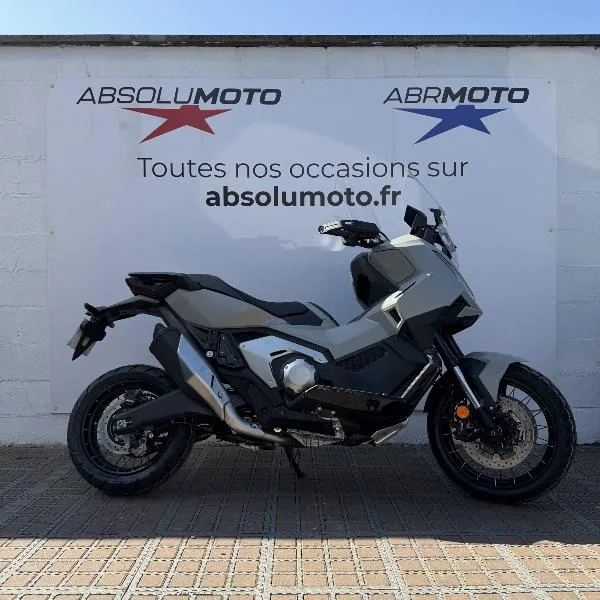 XADV 750 DCT
