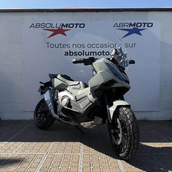 XADV 750 DCT