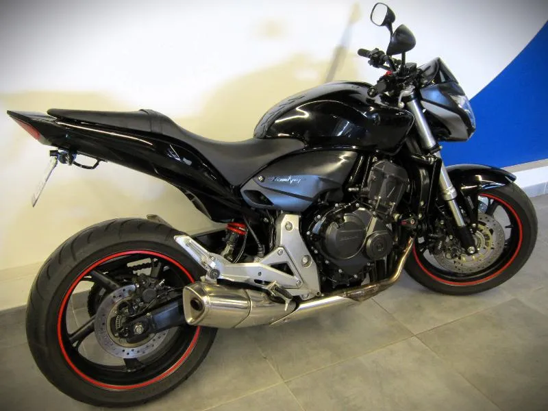 CB 600 F HORNET