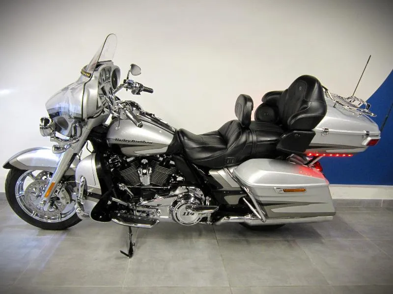 TOURING ELECTRA GLIDE 1868 ULTRA LIMITED