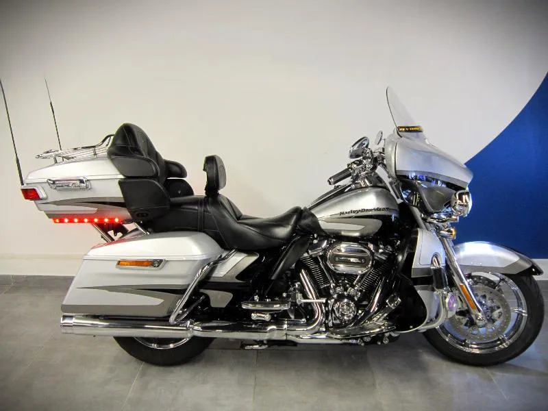 TOURING ELECTRA GLIDE 1868 ULTRA LIMITED