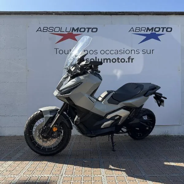XADV 750 DCT