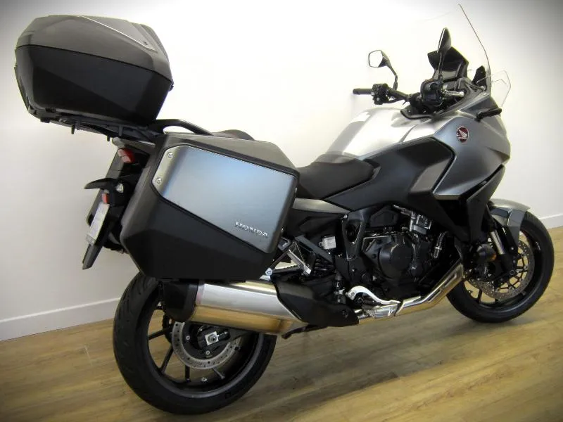 NT 1100