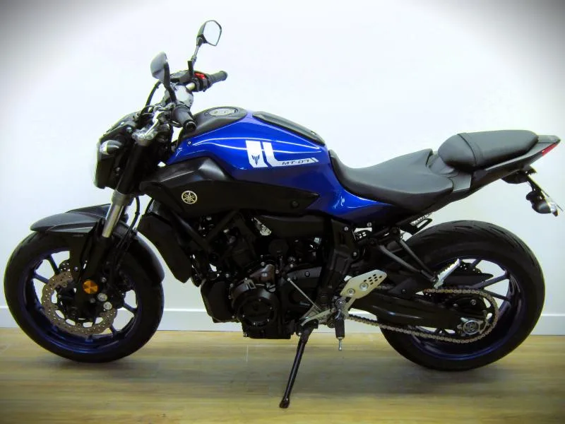 MT07