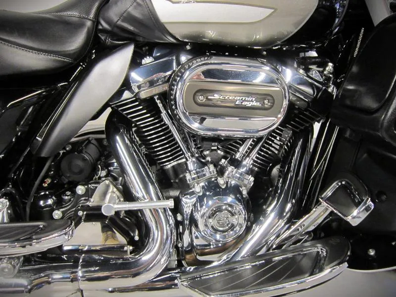 TOURING ELECTRA ULTRA 1868 LIMITED CVO