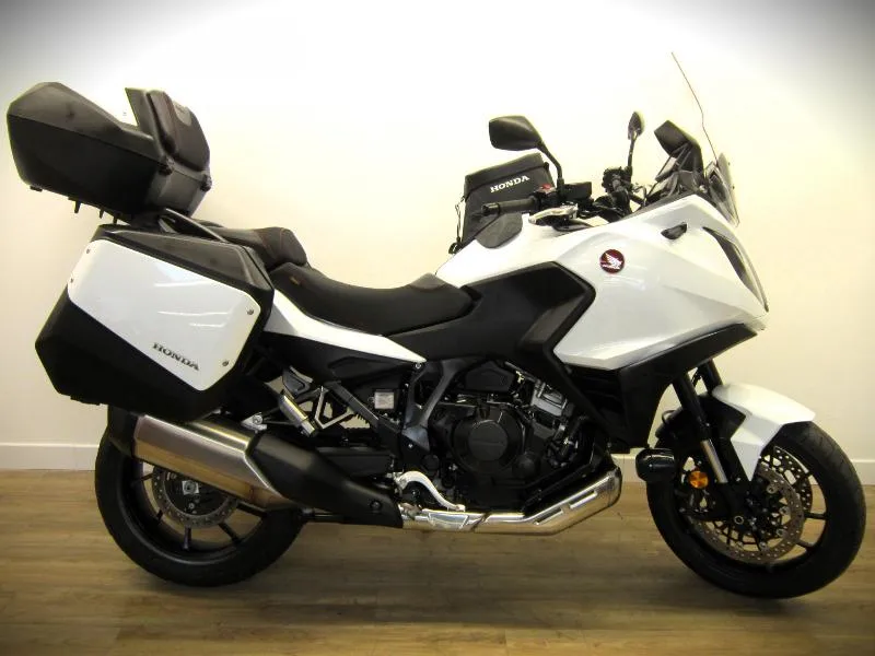 NT 1100