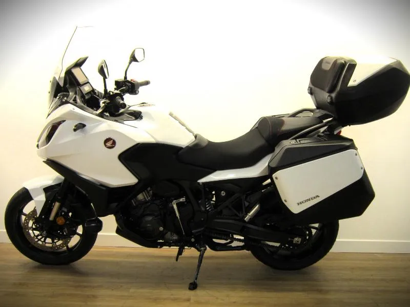 NT 1100