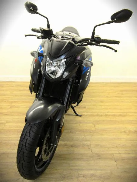 GSXS 750