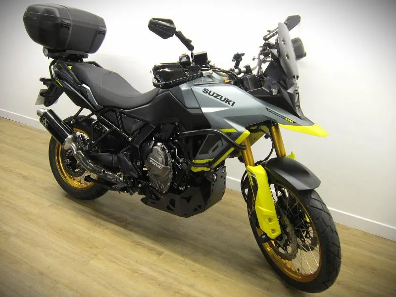 DL VSTROM 800DE