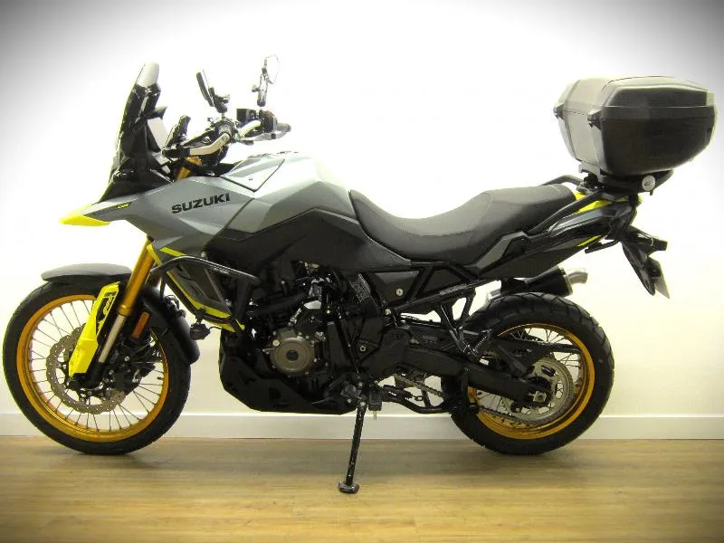 DL VSTROM 800DE