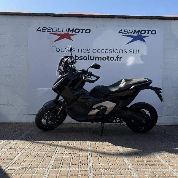 XADV 750 DCT