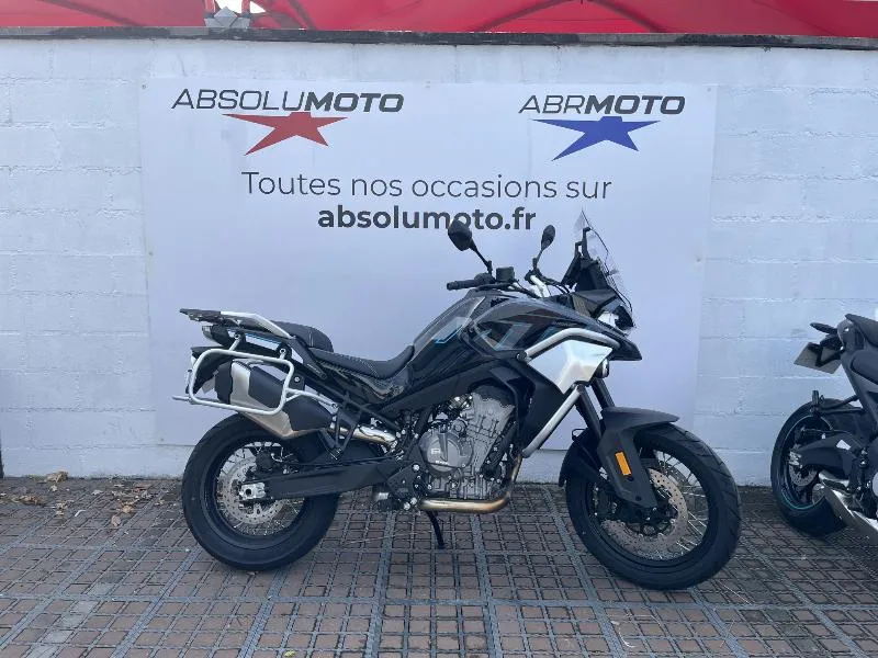 MT 800 SPORT