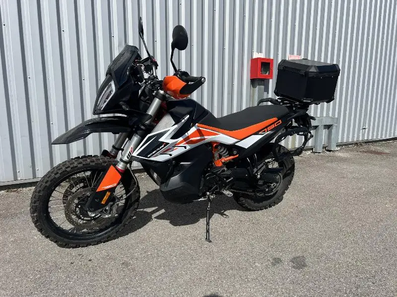 790 ADVENTURE R