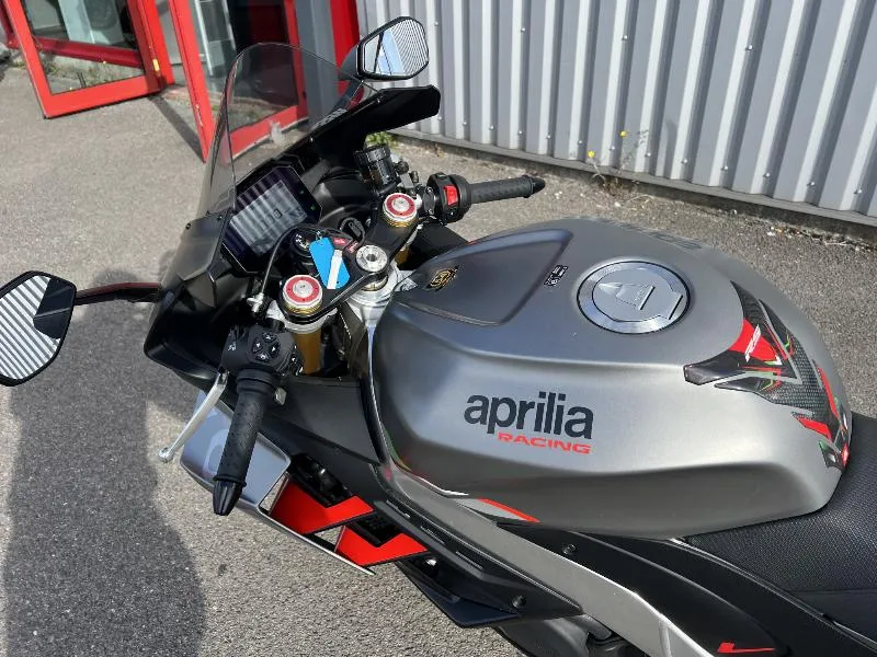 RSV4 1100