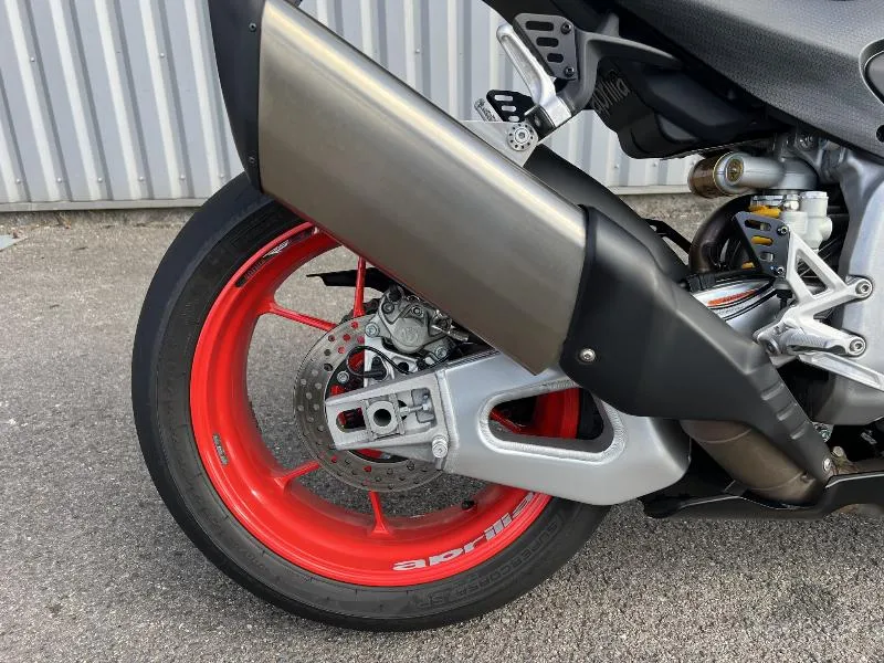RSV4 1100