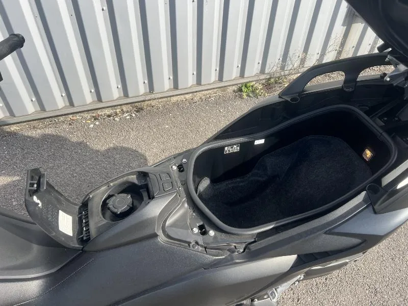 XP TMAX 560