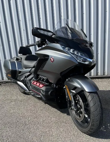 GL1800 GOLDWING