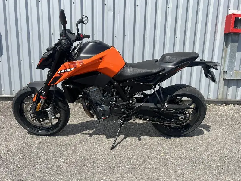790 DUKE ABS