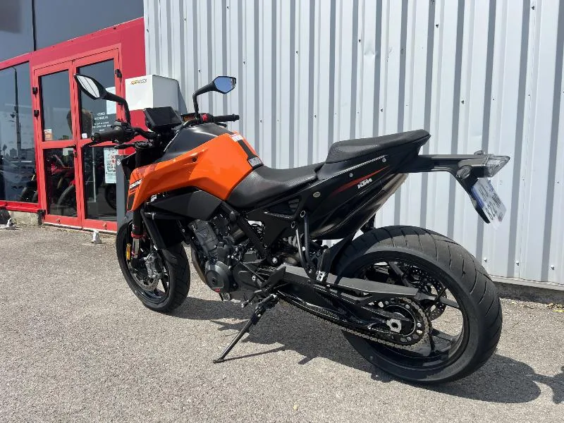 790 DUKE ABS
