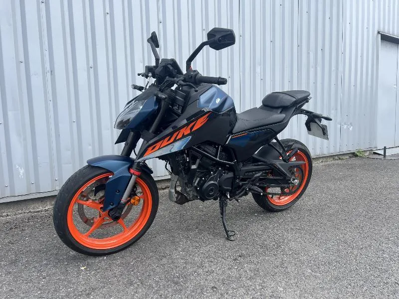 125 DUKE ABS