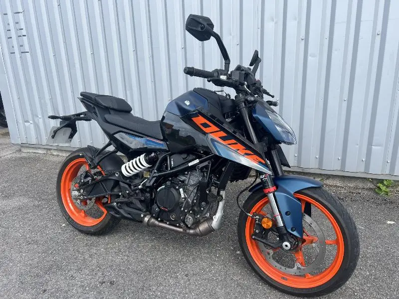 125 DUKE ABS