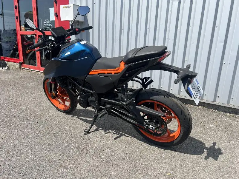 125 DUKE ABS