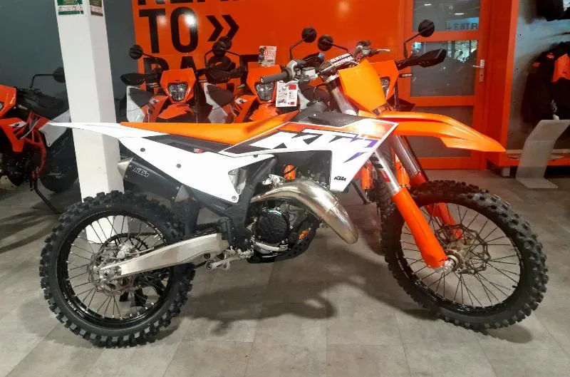125 SX
