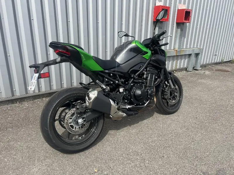 Z 900
