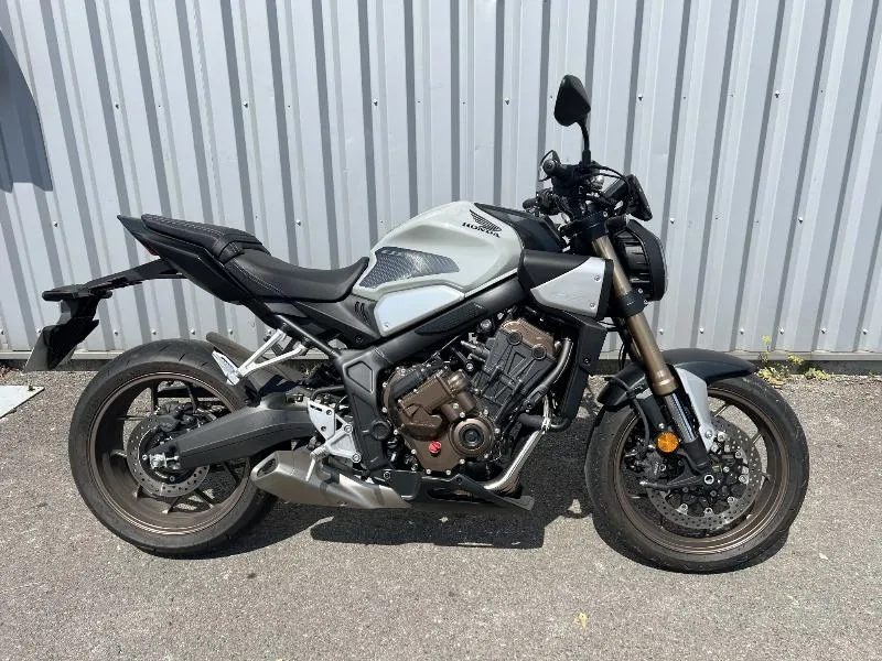 CB 650 R eClutch 2024