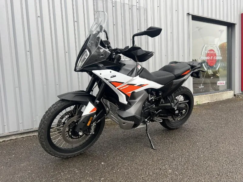 790 ADVENTURE