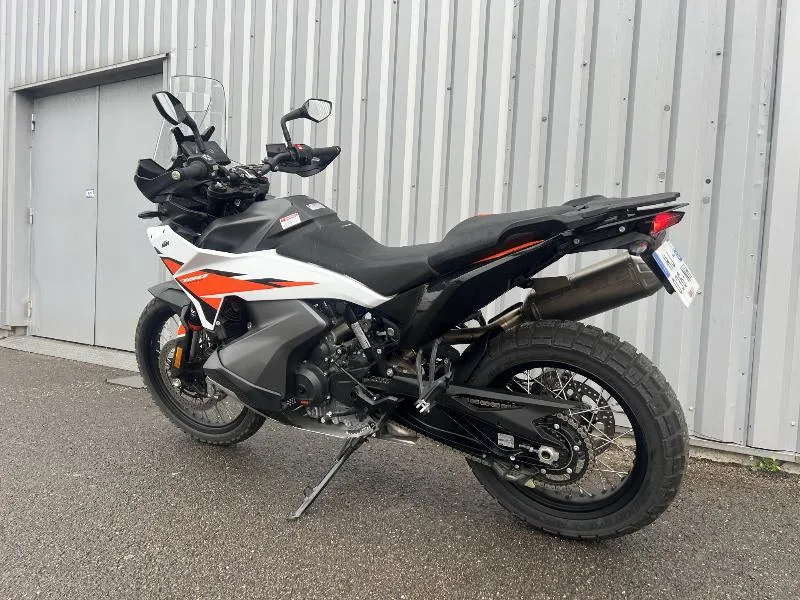 790 ADVENTURE