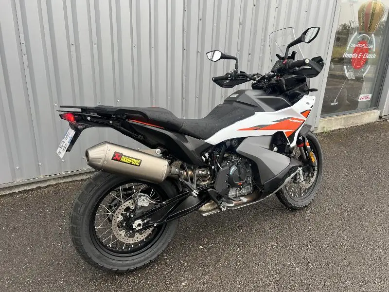 790 ADVENTURE
