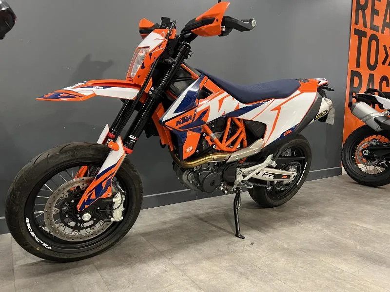 690 SMC R